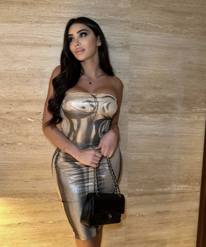 izmirescortfunda-2 İzmir Escort Funda Sportif Tutkulu Bir Partner Arıyorsan Doğru Yerdesin