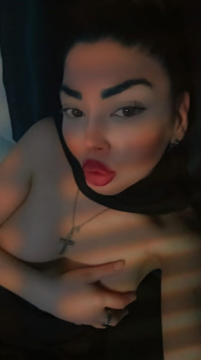 izmirescortcansu-7 İzmir Escort Cansu Eve, Otele, Rezidanslara Gelirim