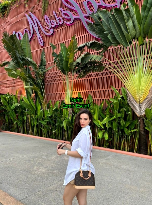 izmirescortnehir-3 İzmir Buca Escort Nehir Evinde Veya Otelde İnce Belimi Kavra