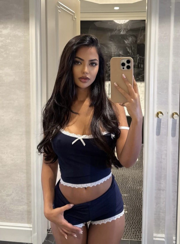 izmirescortoyku-4 İzmir Escort Öykü Eve Otele Apartlara Geliyorum