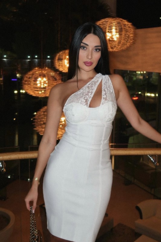 izmirescortmeryem-4 İzmir Escort Meryem 24 Yaşında Çıtır Bir Kadınım