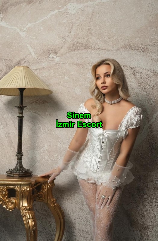 izmirescortsinem-1 İzmir Escort Sinem Partnerime Harika Hizmetler Sunarım